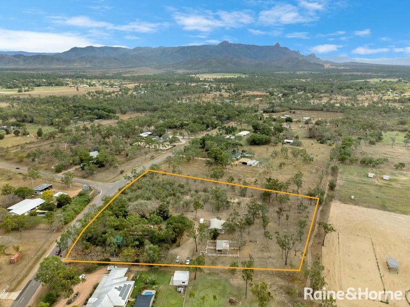 Photo - 47 Hammond Way, Kelso QLD 4815 - Image 3