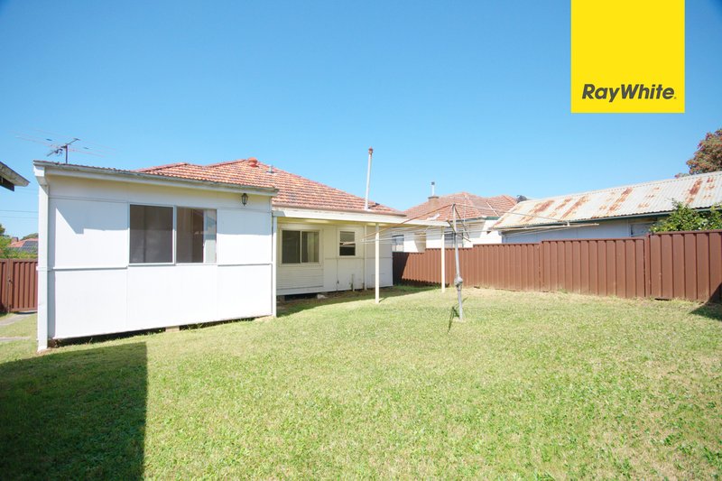 Photo - 47 Harry Avenue, Lidcombe NSW 2141 - Image 8