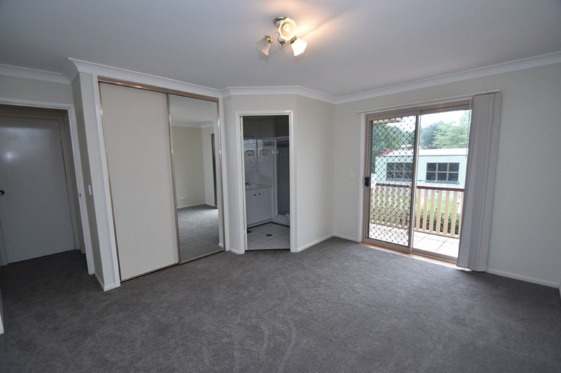 Photo - 4/7 Hawthorne Street, East Toowoomba QLD 4350 - Image 8