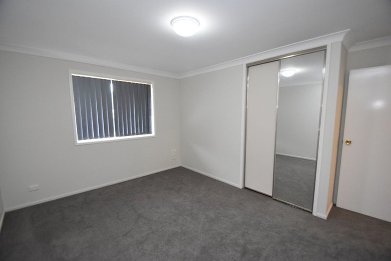 Photo - 4/7 Hawthorne Street, East Toowoomba QLD 4350 - Image 9