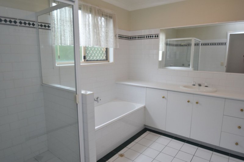 Photo - 4/7 Hawthorne Street, East Toowoomba QLD 4350 - Image 10