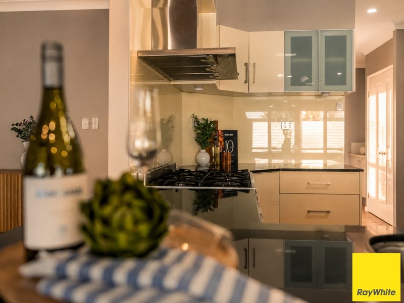 Photo - 47 Herald Street, Bentley Park QLD 4869 - Image 17