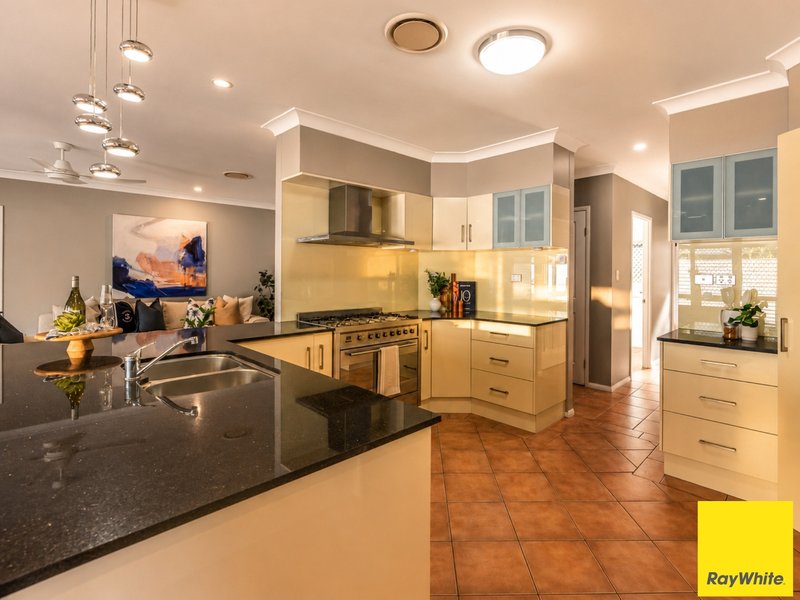 Photo - 47 Herald Street, Bentley Park QLD 4869 - Image 18