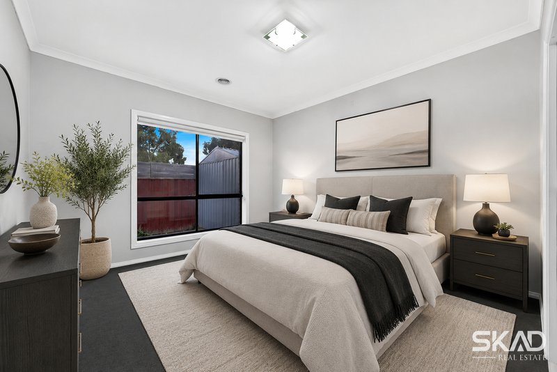 Photo - 47 Herlitz Drive, Epping VIC 3076 - Image 2