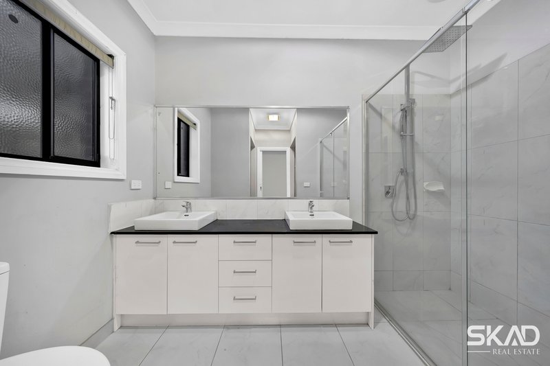 Photo - 47 Herlitz Drive, Epping VIC 3076 - Image 3