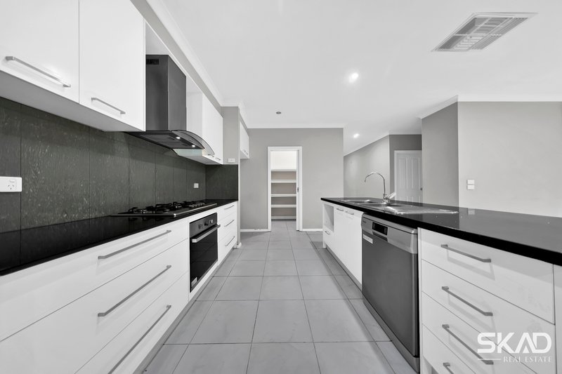Photo - 47 Herlitz Drive, Epping VIC 3076 - Image 7