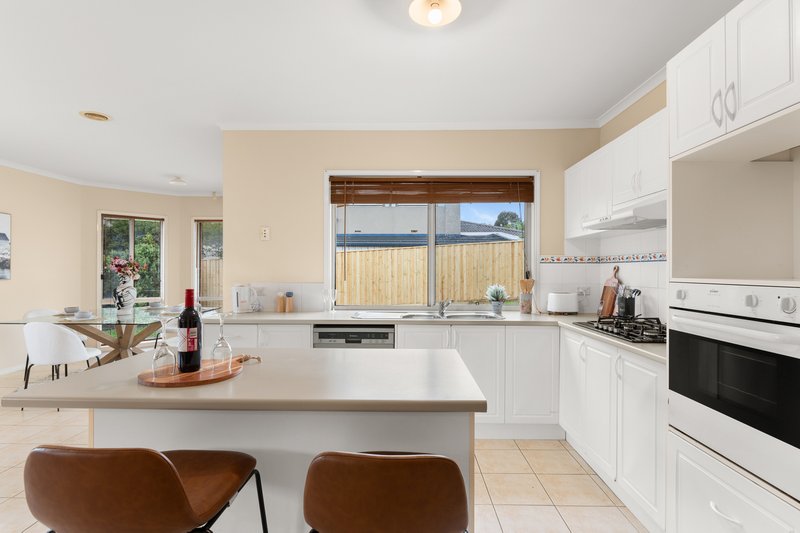 Photo - 47 Highview Drive, South Morang VIC 3752 - Image 2