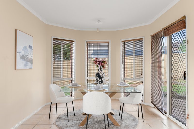 Photo - 47 Highview Drive, South Morang VIC 3752 - Image 8