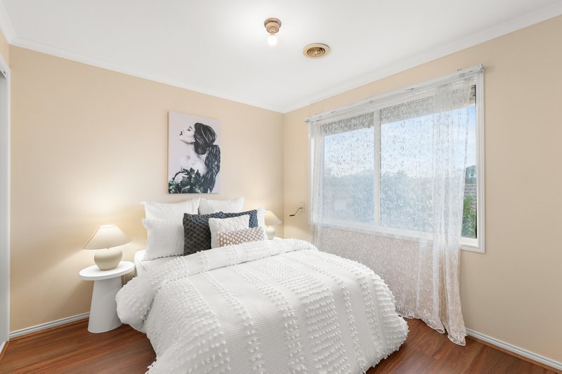 Photo - 47 Highview Drive, South Morang VIC 3752 - Image 11