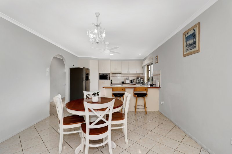 Photo - 47 Hillcrest Avenue, Scarness QLD 4655 - Image 9