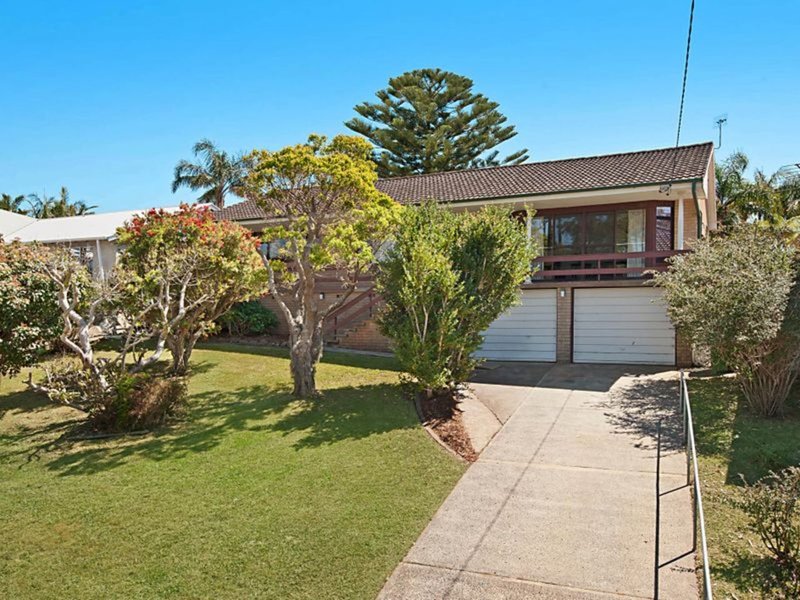 Photo - 47 Hilltop Road, Wamberal NSW 2260 - Image 1