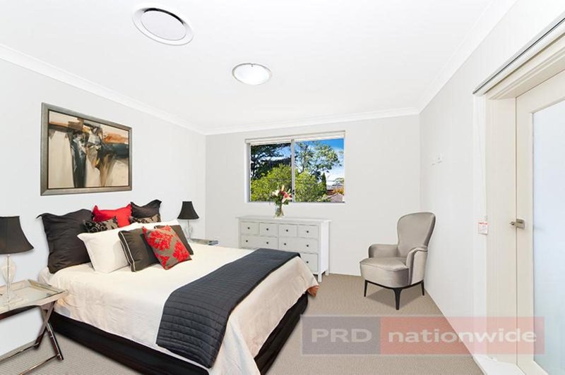 Photo - 47 Hodgkinson Crescent, Panania NSW 2213 - Image 3