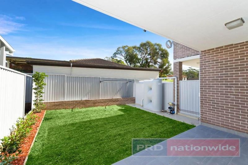 Photo - 47 Hodgkinson Crescent, Panania NSW 2213 - Image 7