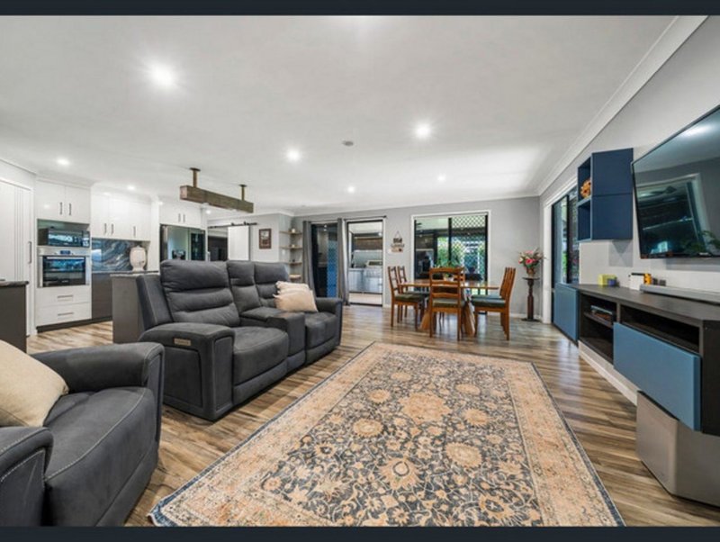 Photo - 47 Holly Avenue, Highfields QLD 4352 - Image 11