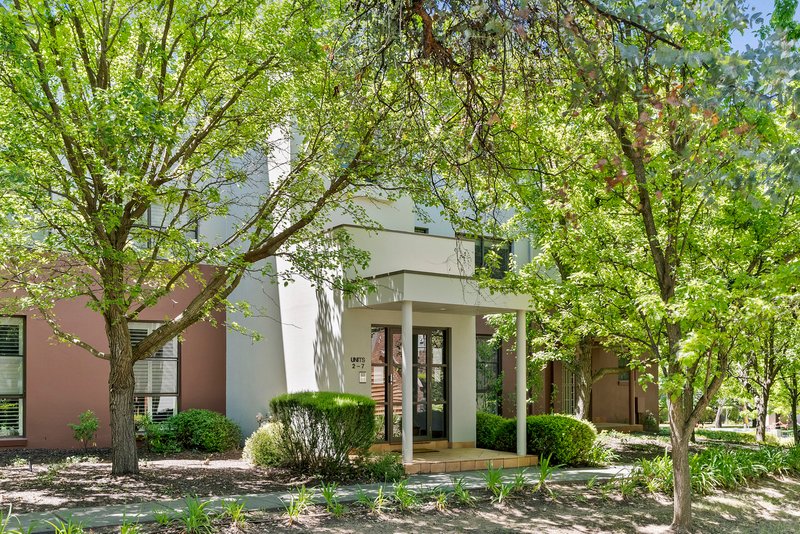 Photo - 4/7 Hopegood Place, Garran ACT 2605 - Image 1