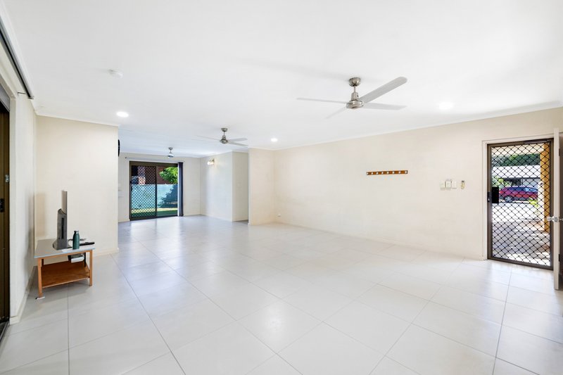 Photo - 47 Hotham Court, Leanyer NT 0812 - Image 3