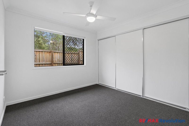 Photo - 47 Huon Place, Hillcrest QLD 4118 - Image 7