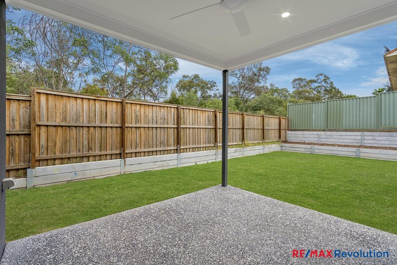 Photo - 47 Huon Place, Hillcrest QLD 4118 - Image 10