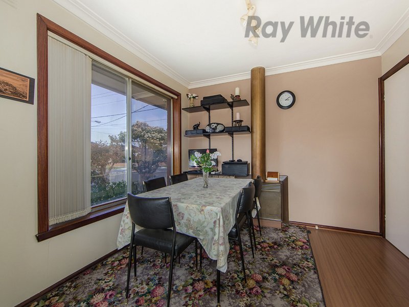 Photo - 47 Ivanhoe Avenue, St Albans VIC 3021 - Image 4