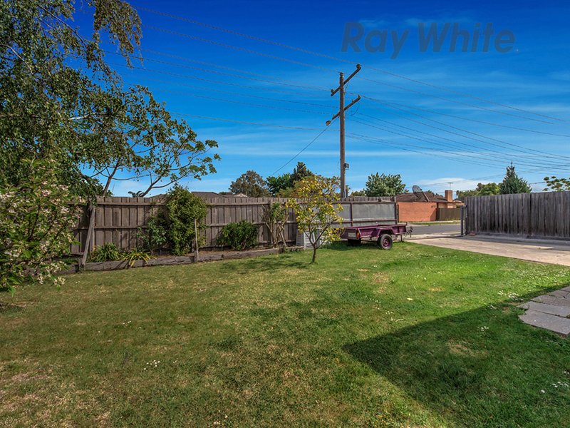 Photo - 47 Ivanhoe Avenue, St Albans VIC 3021 - Image 10