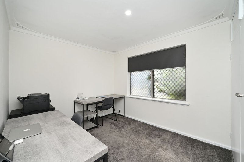 Photo - 47 Jervois Street, Dianella WA 6059 - Image 24