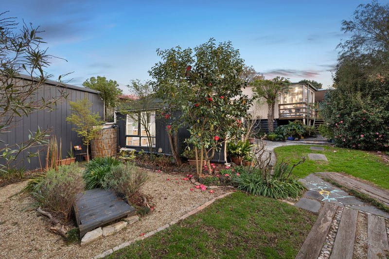 47 Johnson Drive, Ferntree Gully VIC 3156