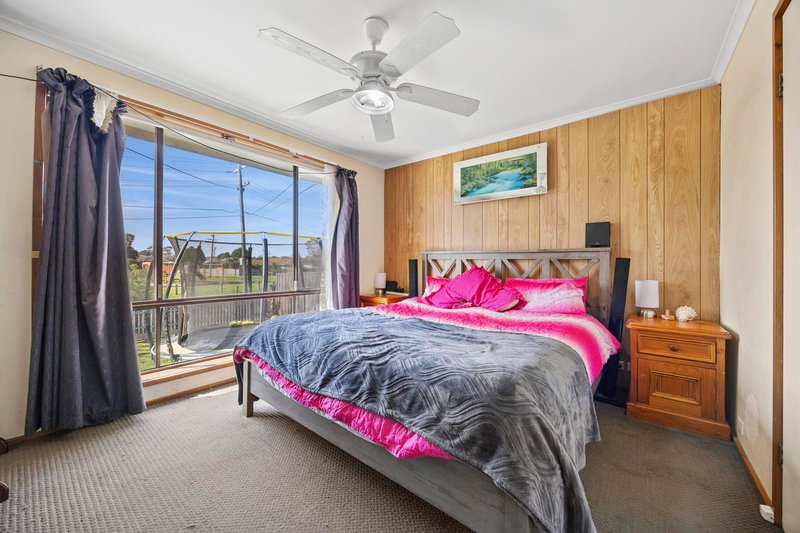 Photo - 47 Kanooka Drive, Corio VIC 3214 - Image 5