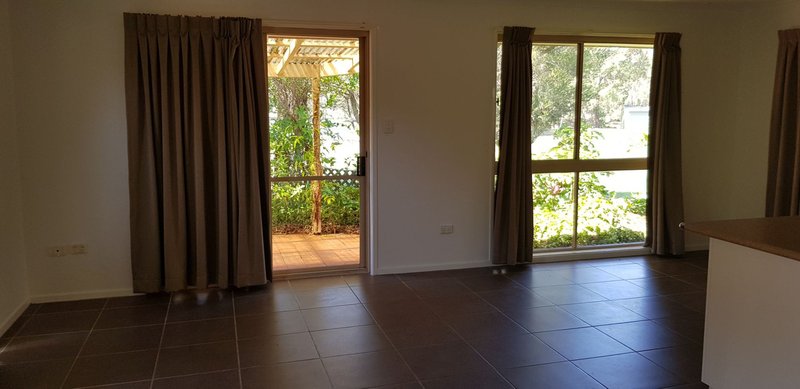 Photo - 4/7 Kiata Crt , Mount Coolum QLD 4573 - Image 4