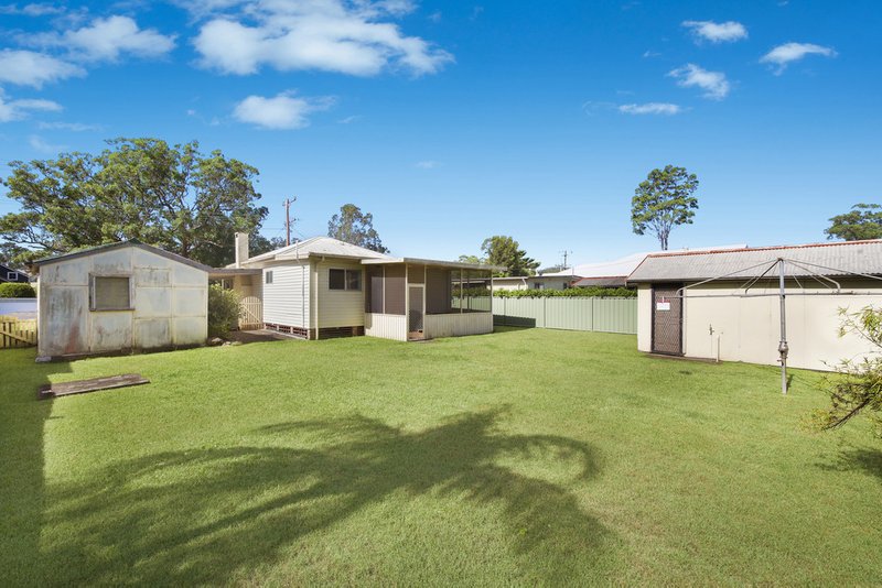 Photo - 47 Kincumber Crescent, Davistown NSW 2251 - Image 9