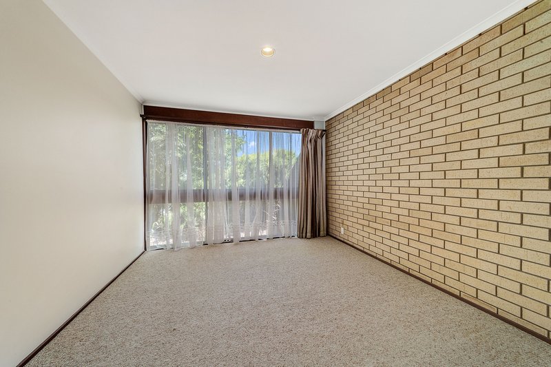 Photo - 47 Kootingal Street, Giralang ACT 2617 - Image 7