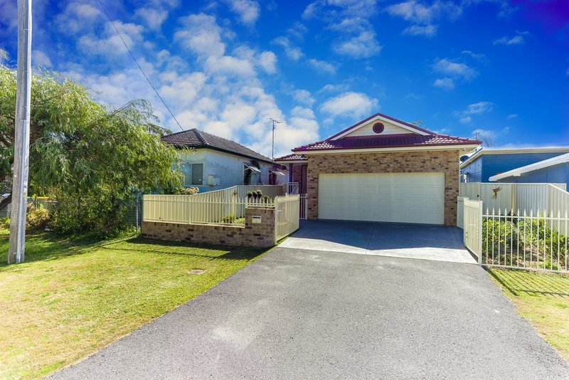 Photo - 47 Kourung , Ettalong Beach NSW 2257 - Image 13