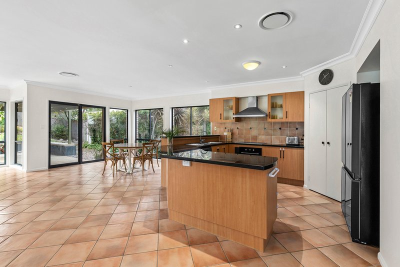 Photo - 47 Kurrajong Place, Bridgeman Downs QLD 4035 - Image 5