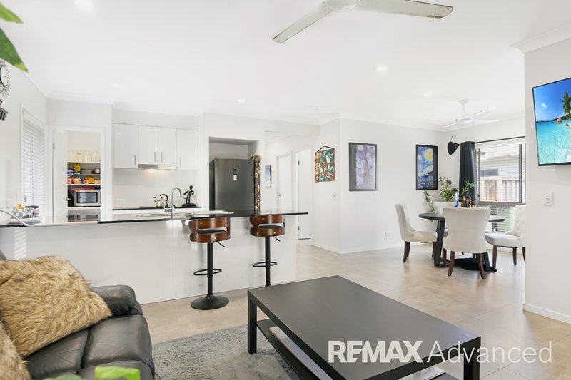 Photo - 47 Lakeside Crescent, Ningi QLD 4511 - Image 4