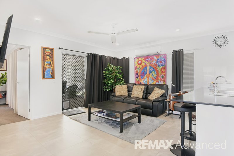 Photo - 47 Lakeside Crescent, Ningi QLD 4511 - Image 5