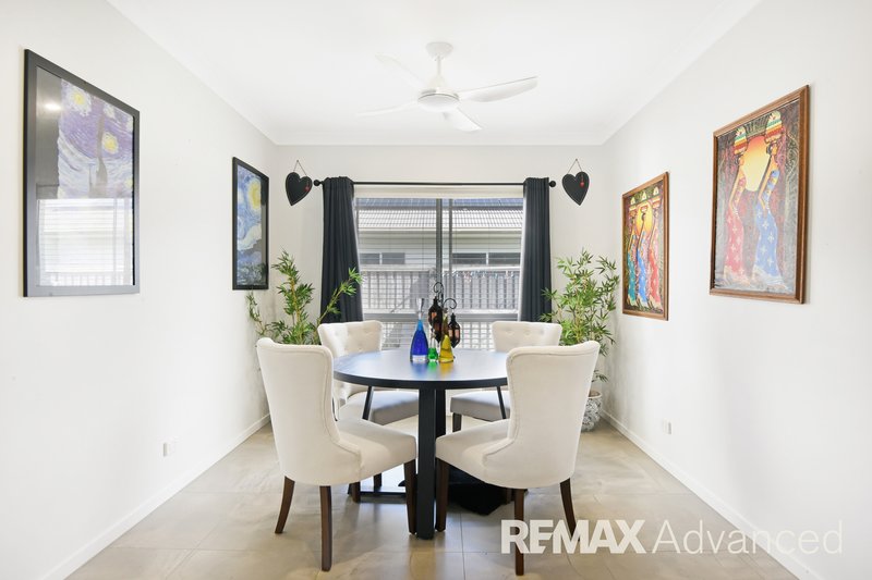 Photo - 47 Lakeside Crescent, Ningi QLD 4511 - Image 6