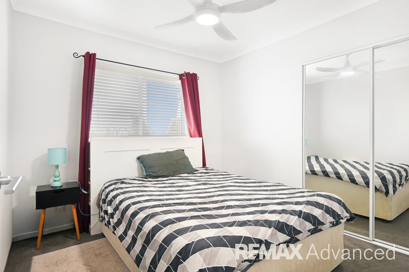 Photo - 47 Lakeside Crescent, Ningi QLD 4511 - Image 9