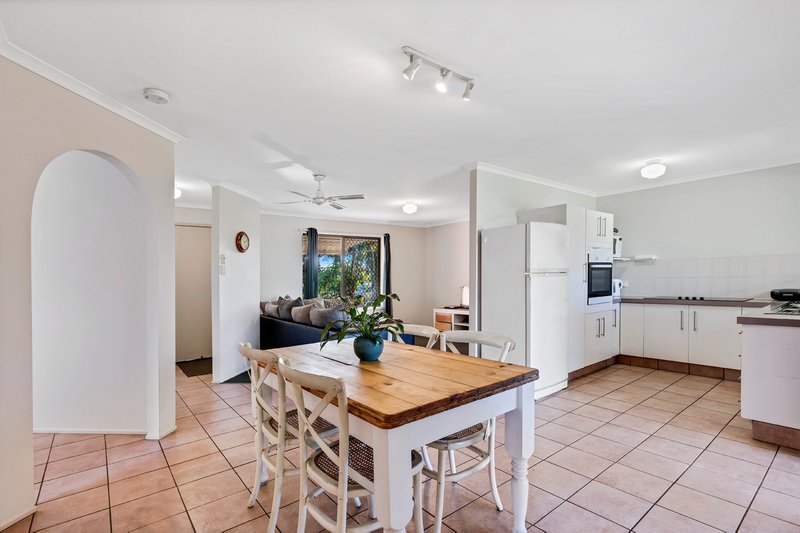 Photo - 47 Lapoinya Crescent, Warana QLD 4575 - Image 3