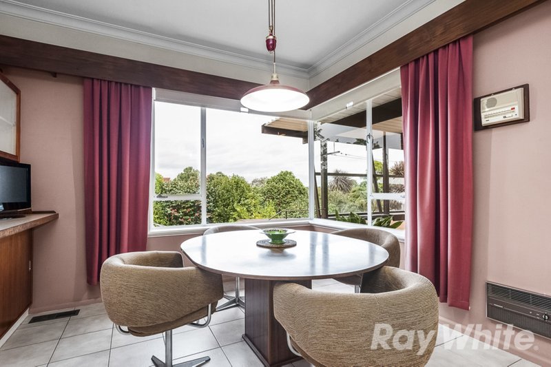 Photo - 47 Leicester Avenue, Glen Waverley VIC 3150 - Image 6