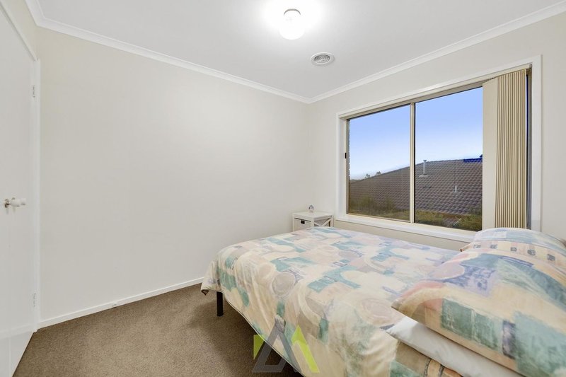 Photo - 47 Lexton Drive, Langwarrin VIC 3910 - Image 11