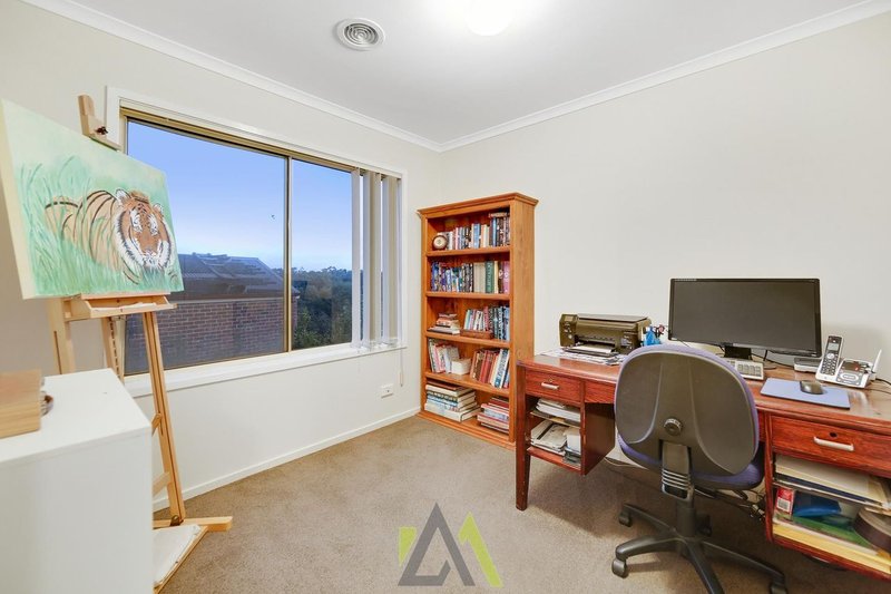 Photo - 47 Lexton Drive, Langwarrin VIC 3910 - Image 12