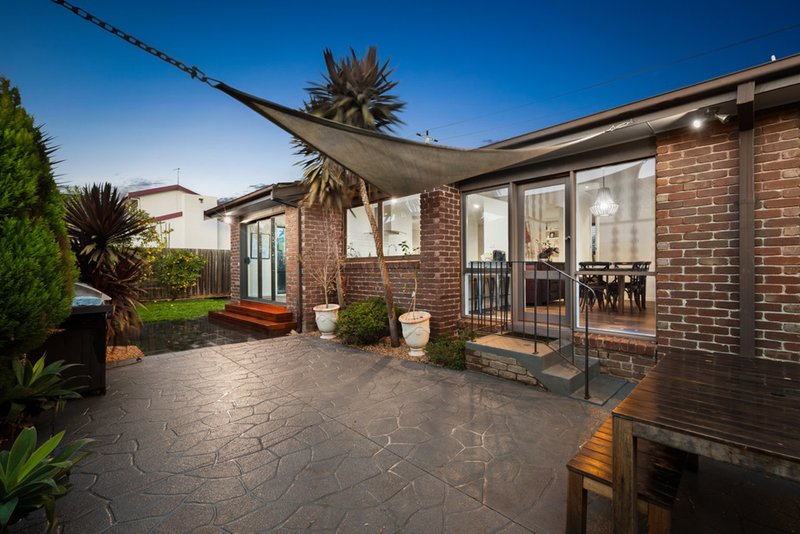 Photo - 47 Lincoln Street, Burwood East VIC 3151 - Image 10