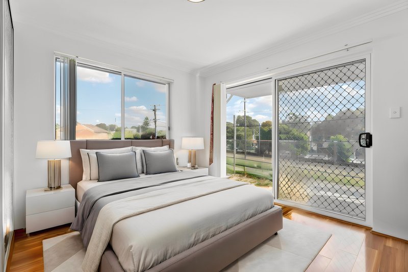 Photo - 47 Locksley Avenue, Merrylands NSW 2160 - Image 6