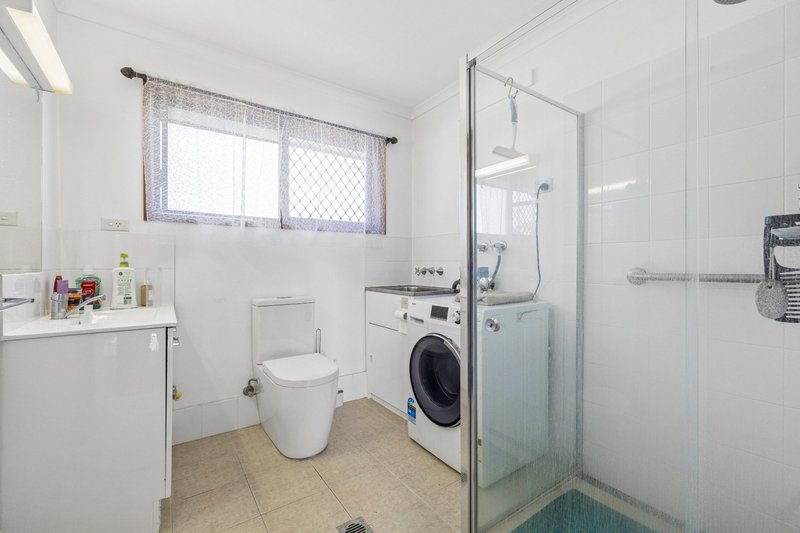 Photo - 4/7 Marlow Street, Woodridge QLD 4114 - Image 6
