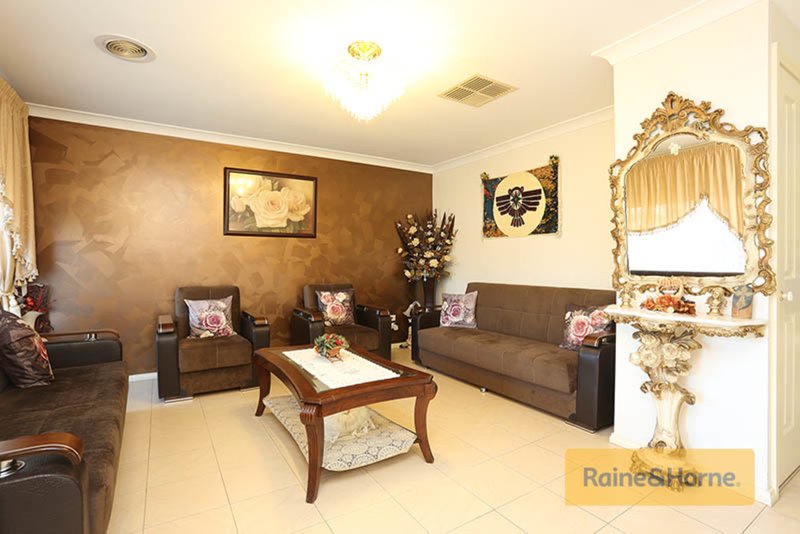 Photo - 47 Marne Drive, Roxburgh Park VIC 3064 - Image 2