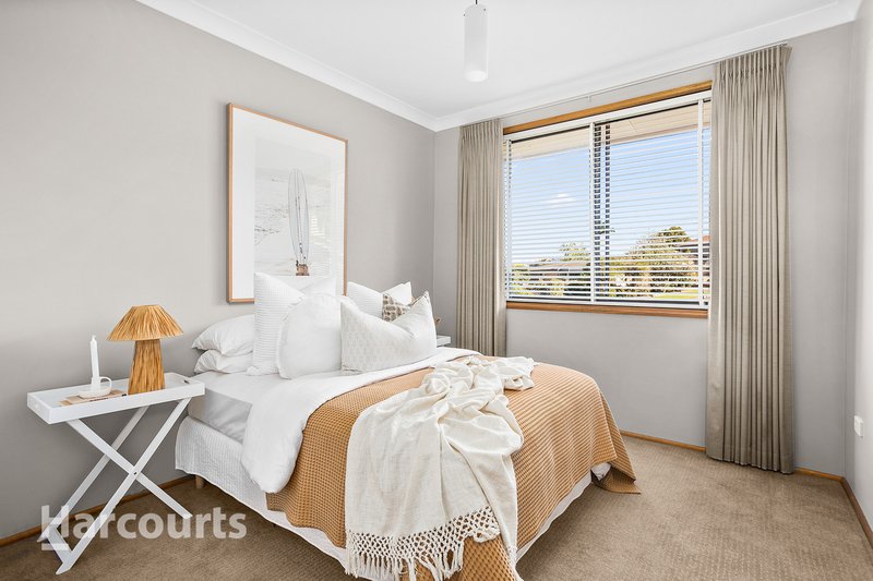 Photo - 47 Matthews Drive, Mount Warrigal NSW 2528 - Image 7