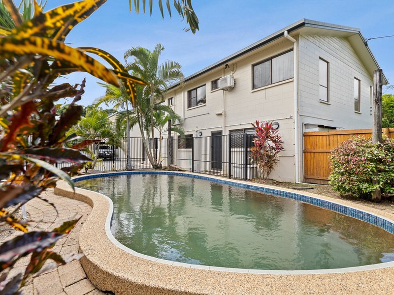 Photo - 4/7 Mcpherson Close, Edge Hill QLD 4870 - Image 7