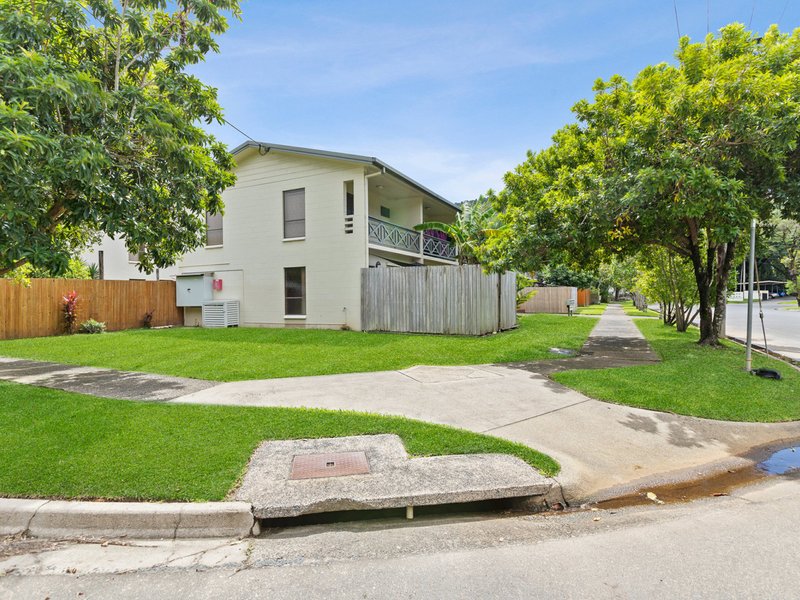 Photo - 4/7 Mcpherson Close, Edge Hill QLD 4870 - Image 8
