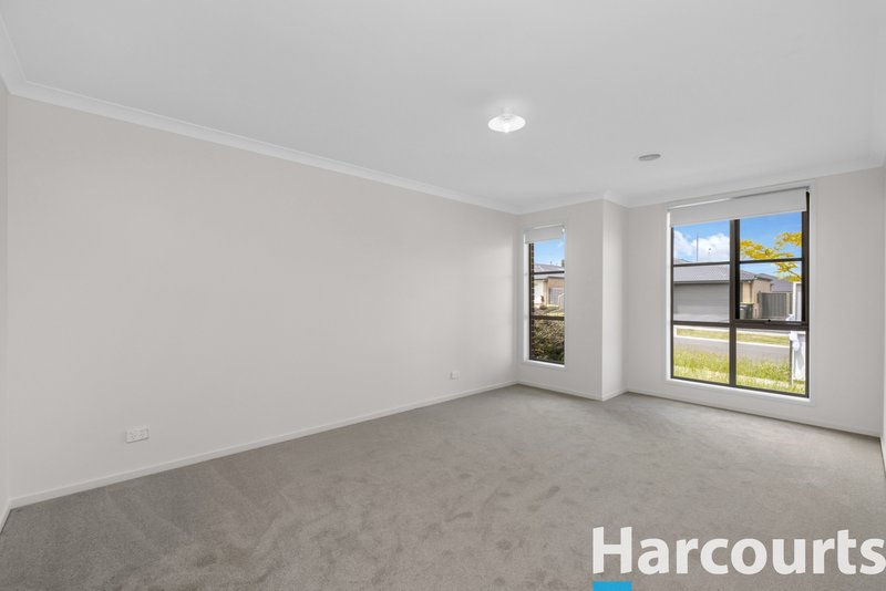 Photo - 47 Meadowbrook Crescent, Warragul VIC 3820 - Image 4