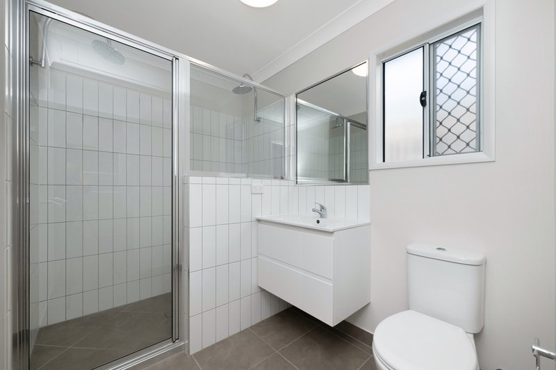 Photo - 47 Mesa Circuit, Cosgrove QLD 4818 - Image 6