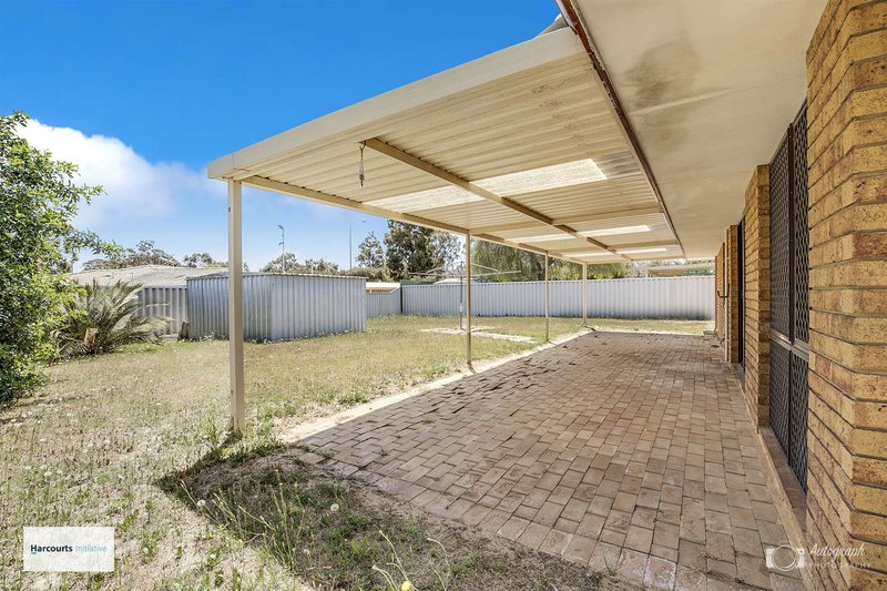 Photo - 47 Muswell Street, Balga WA 6061 - Image 10